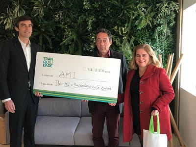 tranquilidade-entrega-donativo-ami